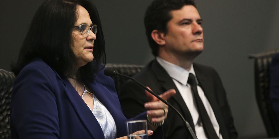 12062019-associacao-de-juristas-evangelicos-fundada-por-damares-alves-amplia-lobby-no-governo-img5