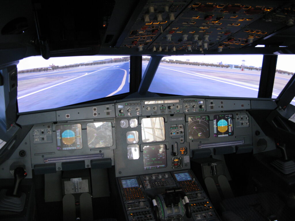 Airbus_A320_Glass_Cockpit